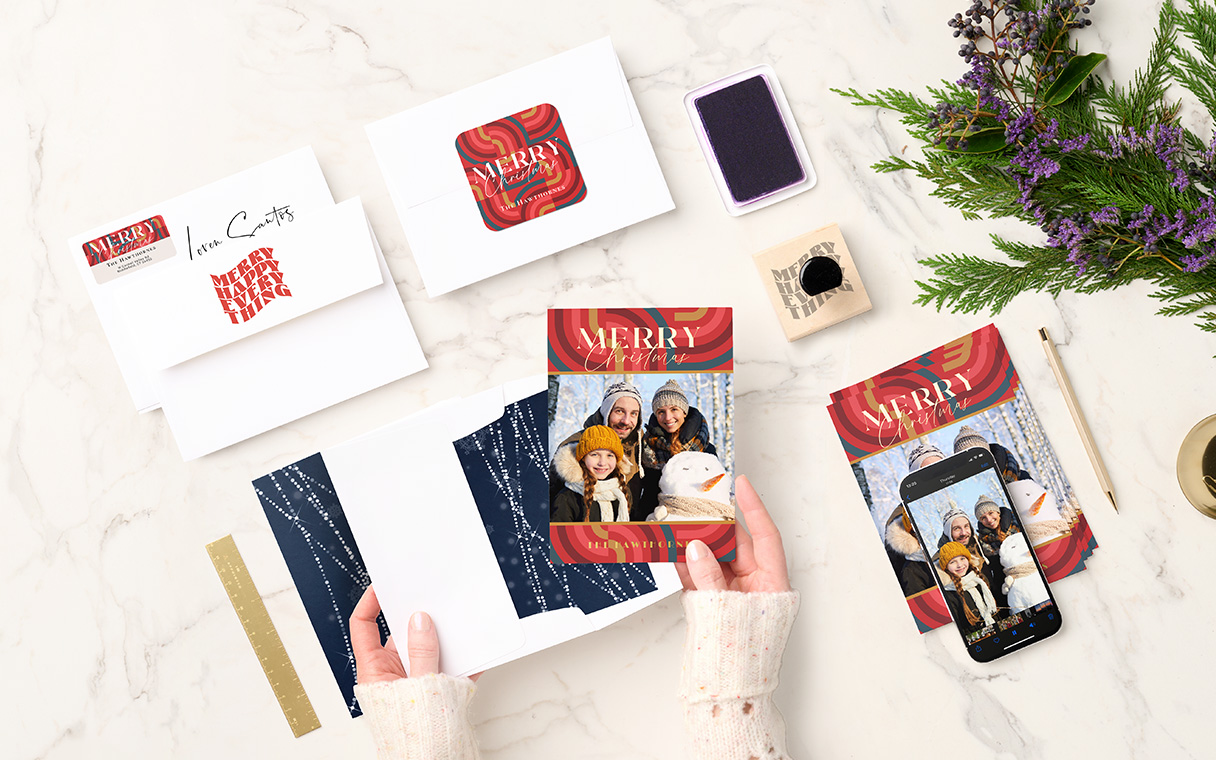 Shop Up to 50% Off Holiday Cards
