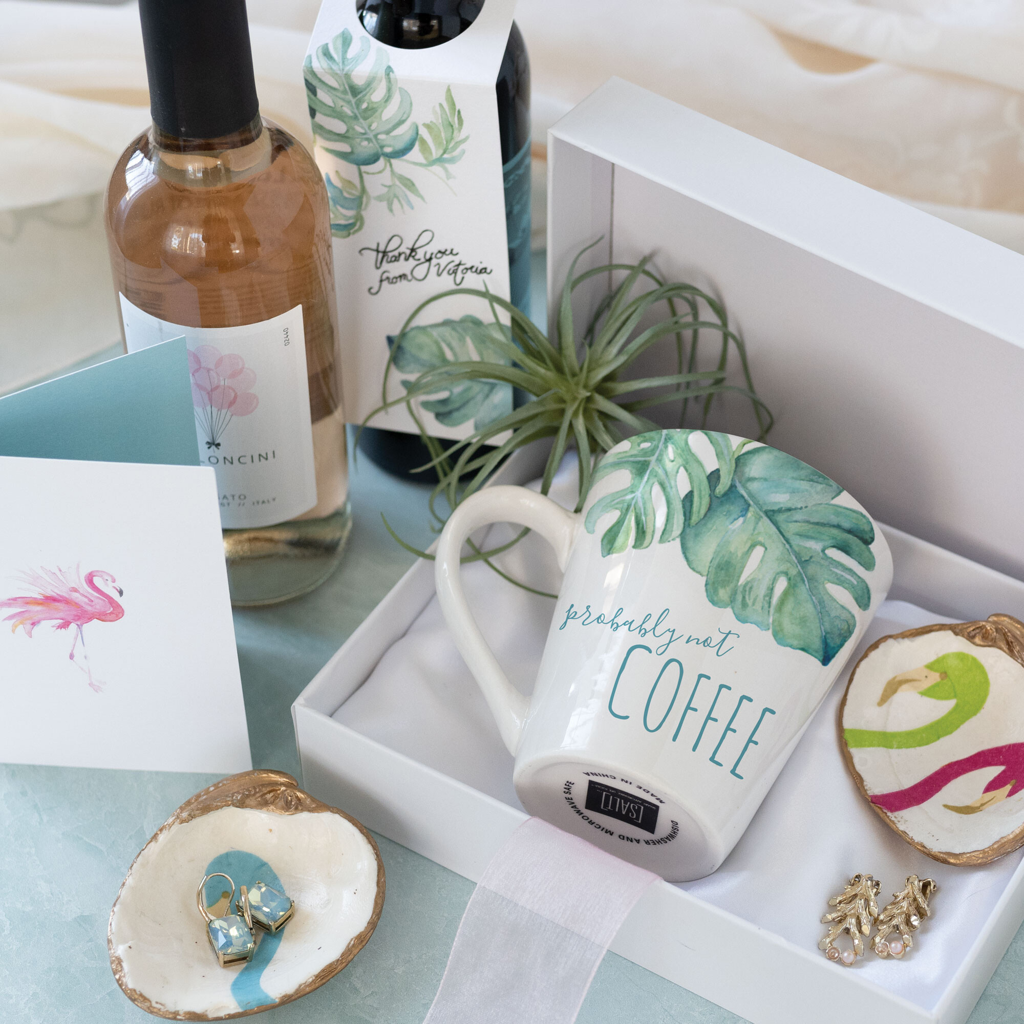 gift-box-ideas-bridesmaid-proposal.jpg